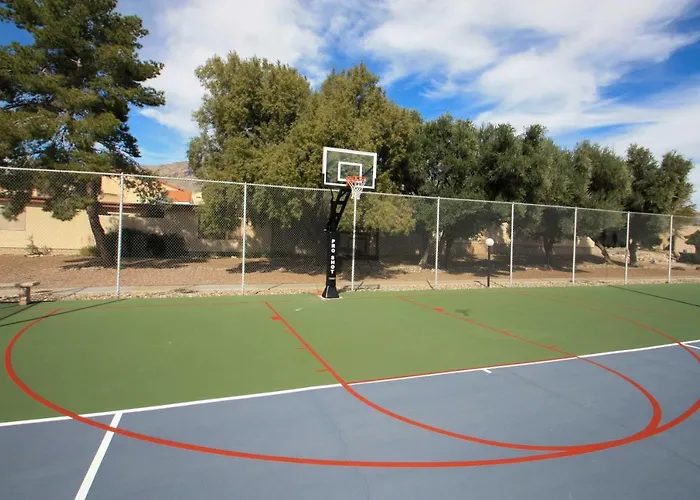 Townhome W/ Private Patio & Mtn Views! * Tucson