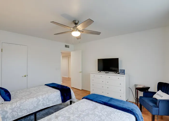Holiday home Townhome W/ Private Patio & Mtn Views! *