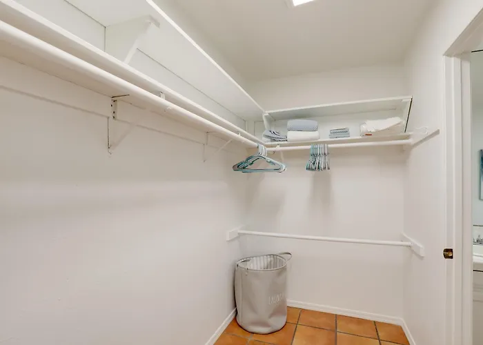 Holiday home Townhome W/ Private Patio & Mtn Views! Tucson