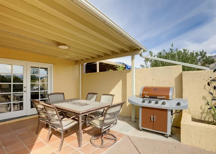 Holiday home Townhome W/ Private Patio & Mtn Views! *