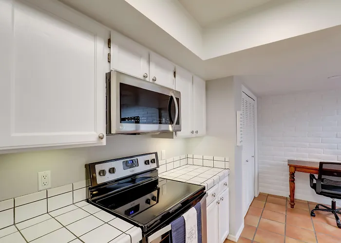 Holiday home Townhome W/ Private Patio & Mtn Views!