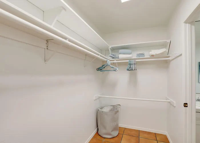 Townhome W/ Private Patio & Mtn Views! Holiday home *